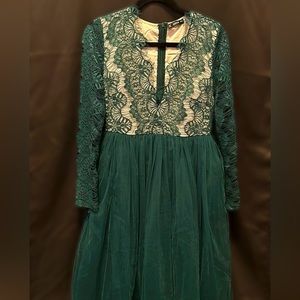 Green Tool and Lace Knee Length Dress with Long Sleeves
